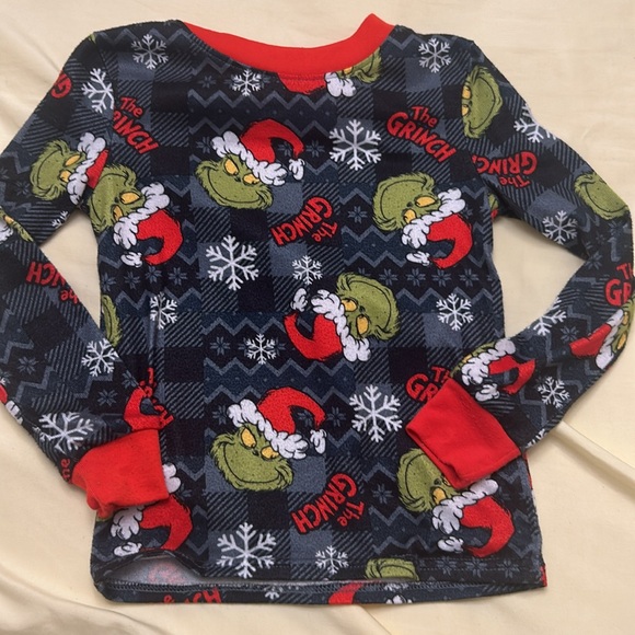 Grinch PJs 💥 - Picture 3 of 5